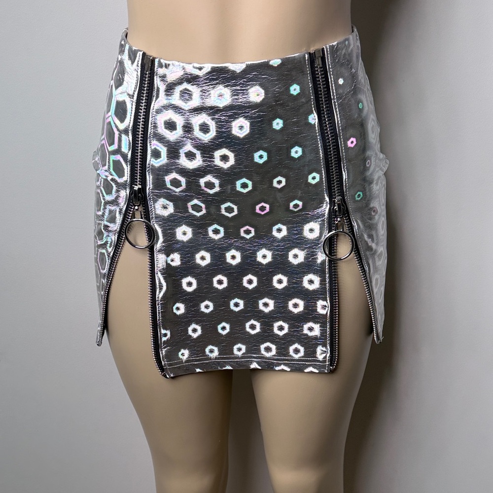 Holographic Hexagon Mini Skirt with Zip Detail - Silver